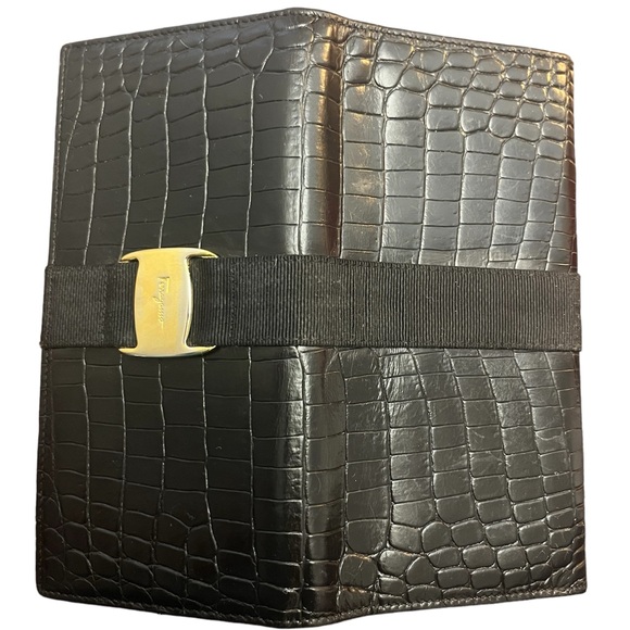 SALVATORE FERRAGAMO PURSE VARA EMBOSSING LEATHER BLACK WOMEN - Picture 8 of 12